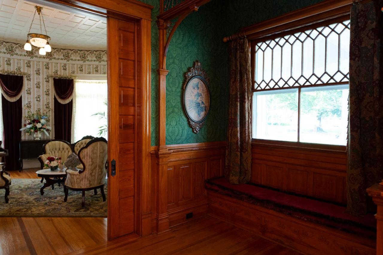 Hotel Captain Henderson House Arkadelphia Esterno foto