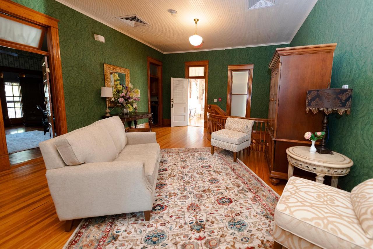 Hotel Captain Henderson House Arkadelphia Esterno foto