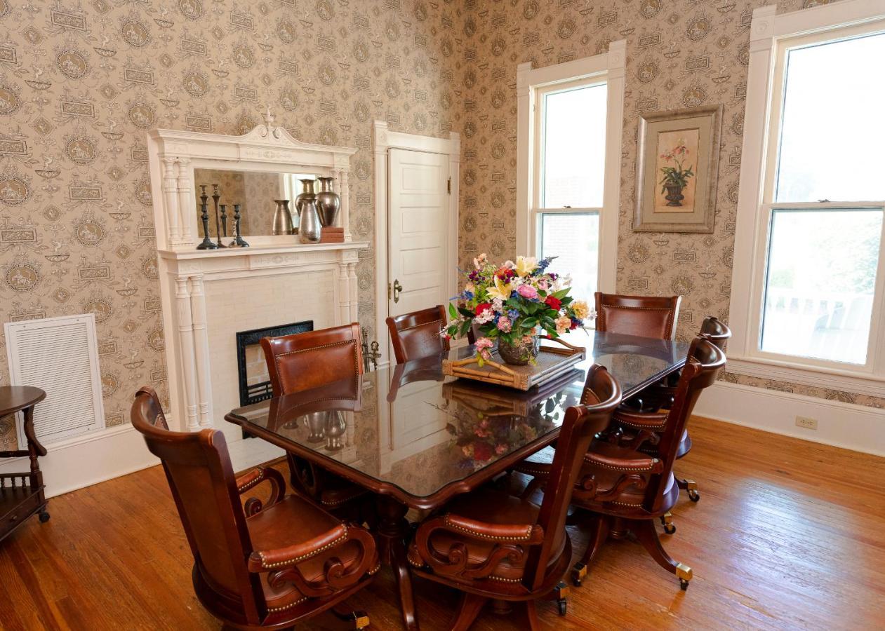 Hotel Captain Henderson House Arkadelphia Esterno foto