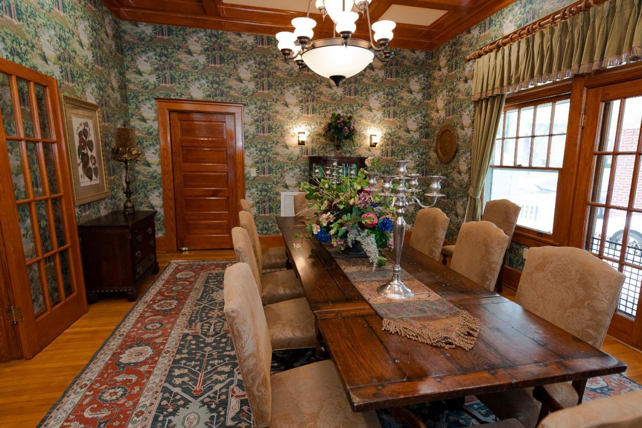 Hotel Captain Henderson House Arkadelphia Esterno foto